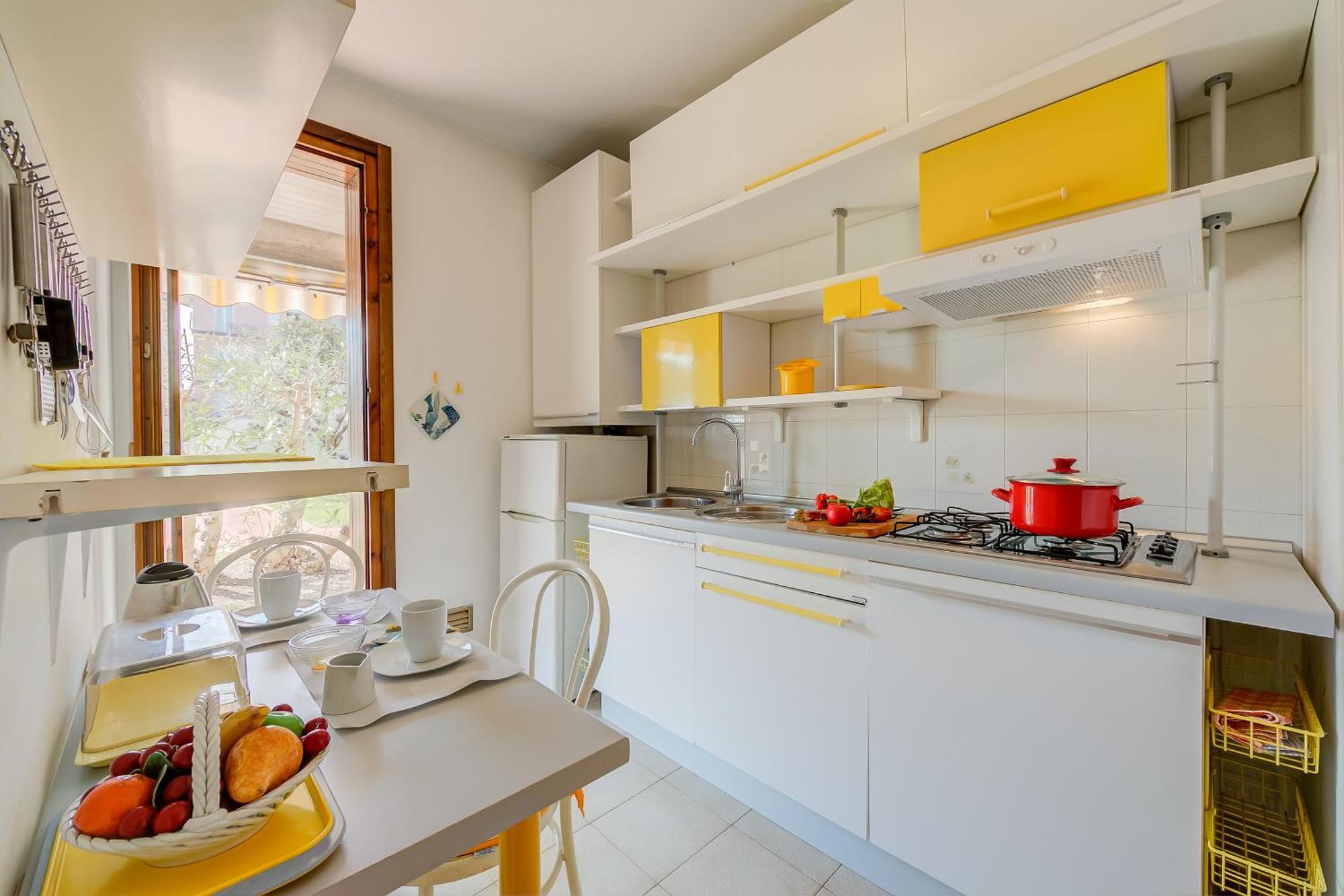 Cinzia Apartment Front Beach - Happy Rentals Sirmione Bagian luar foto